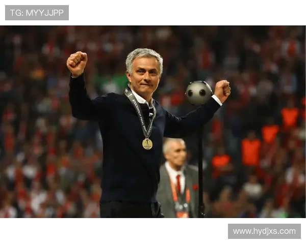 英超曼联队主教练排名:历任主帅与战术演变